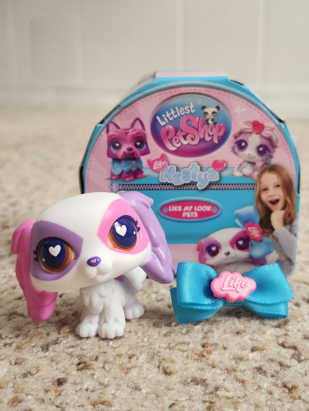 Littlest Pet Shop Pink Purple White Puppy Figure with Blue Bow